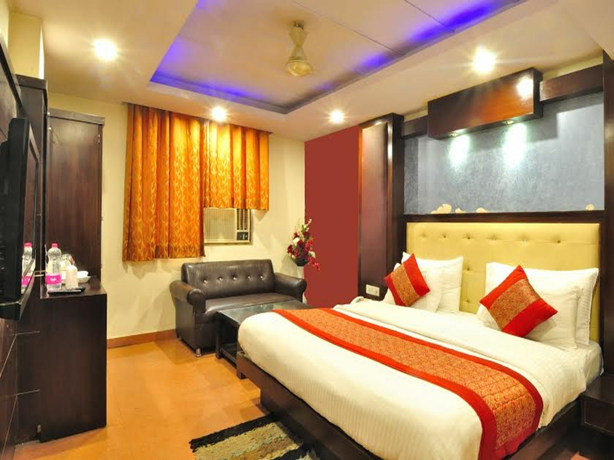 Oyo 1912 Hotel Dada Cottage New Delhi Exterior photo