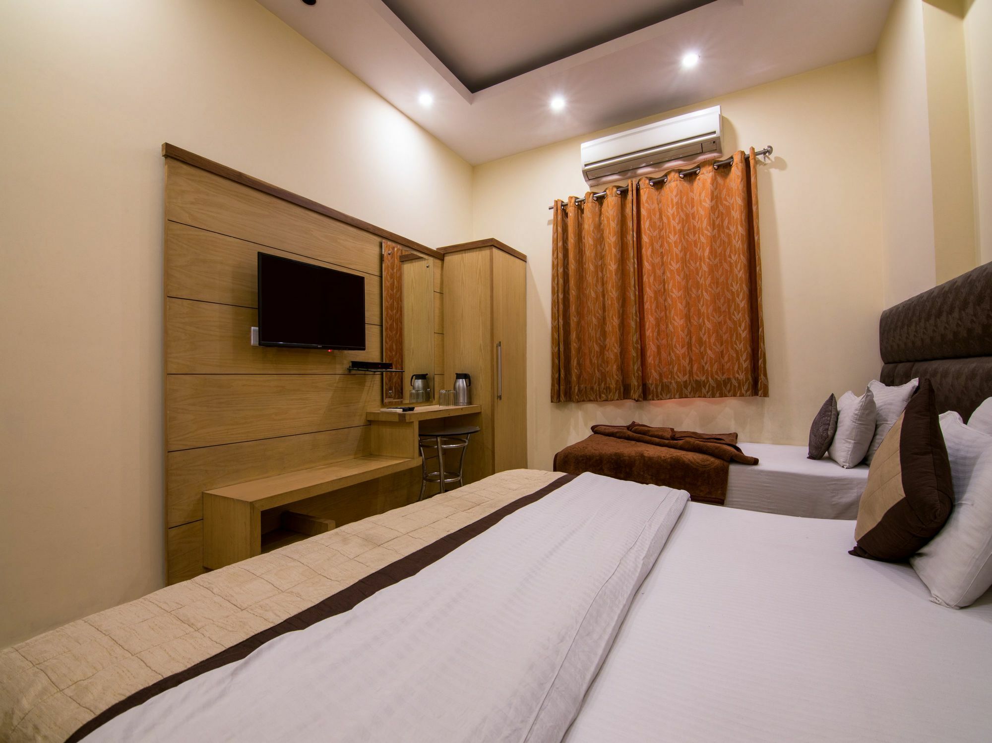 Oyo 1912 Hotel Dada Cottage New Delhi Exterior photo